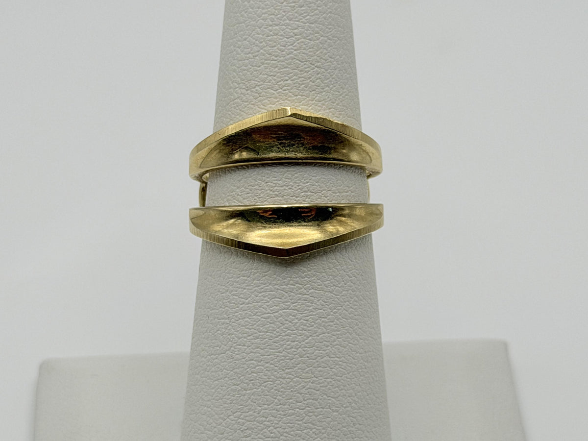 Vintage 14K Yellow Gold Modernist Open Band Ring Double Band Shield Ring.