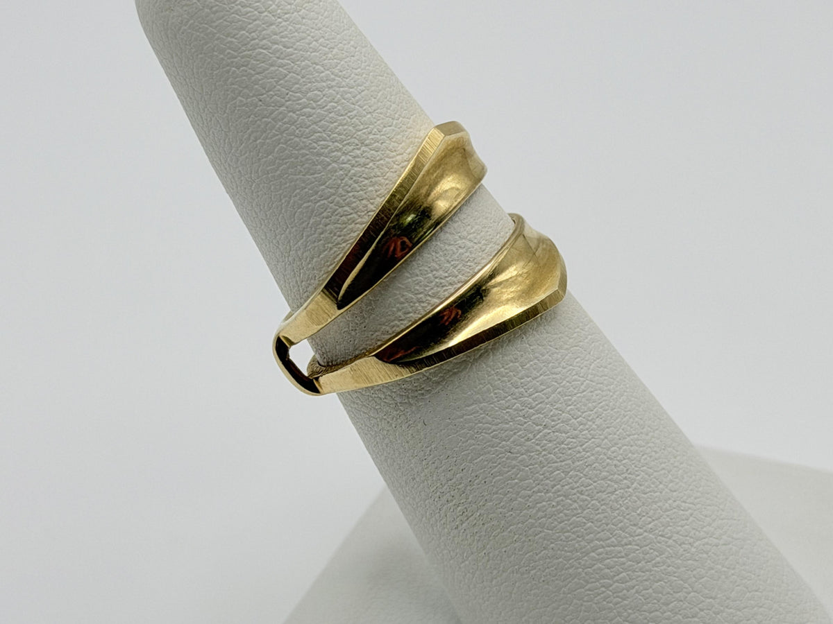Vintage 14K Yellow Gold Modernist Open Band Ring Double Band Shield Ring.