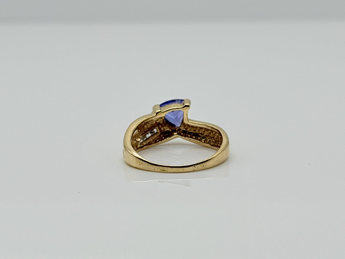 Vintage Tanzanite & Diamond  14k Yellow Gold Ring Promise Ring