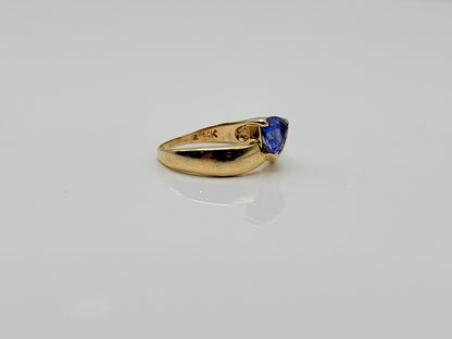 Vintage Tanzanite & Diamond  14k Yellow Gold Ring Promise Ring