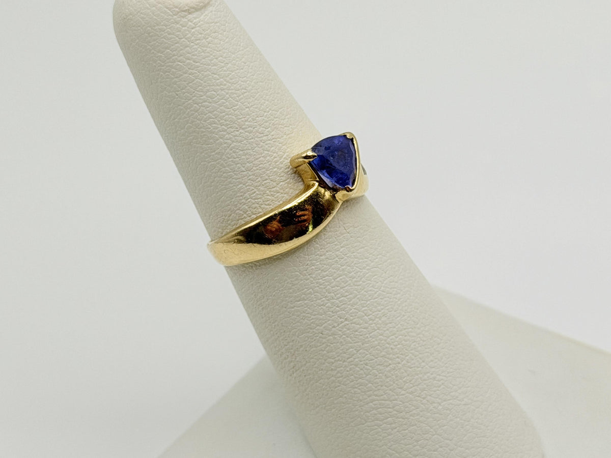 Vintage Tanzanite & Diamond  14k Yellow Gold Ring Promise Ring