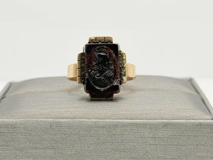 Vintage 10K Yellow Gold Garnet Intaglio Cameo Ring Carved Profile Ring