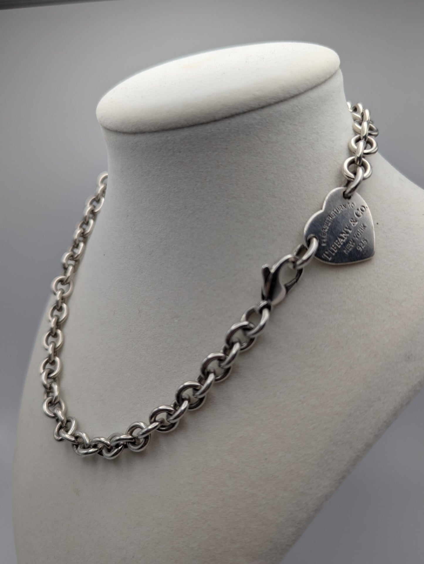 Tiffany & Co Heart Tag Necklace w Original Box. Vintage Tiffany Co Sterling