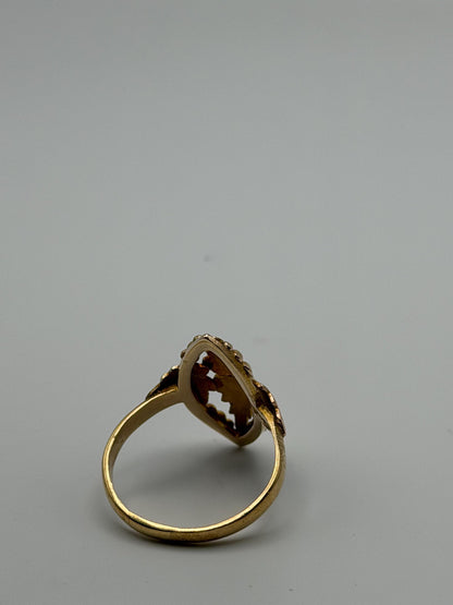 Vintage 10k Black Hills Gold Leaf Multi-Tone Gold Signet Statement Ring