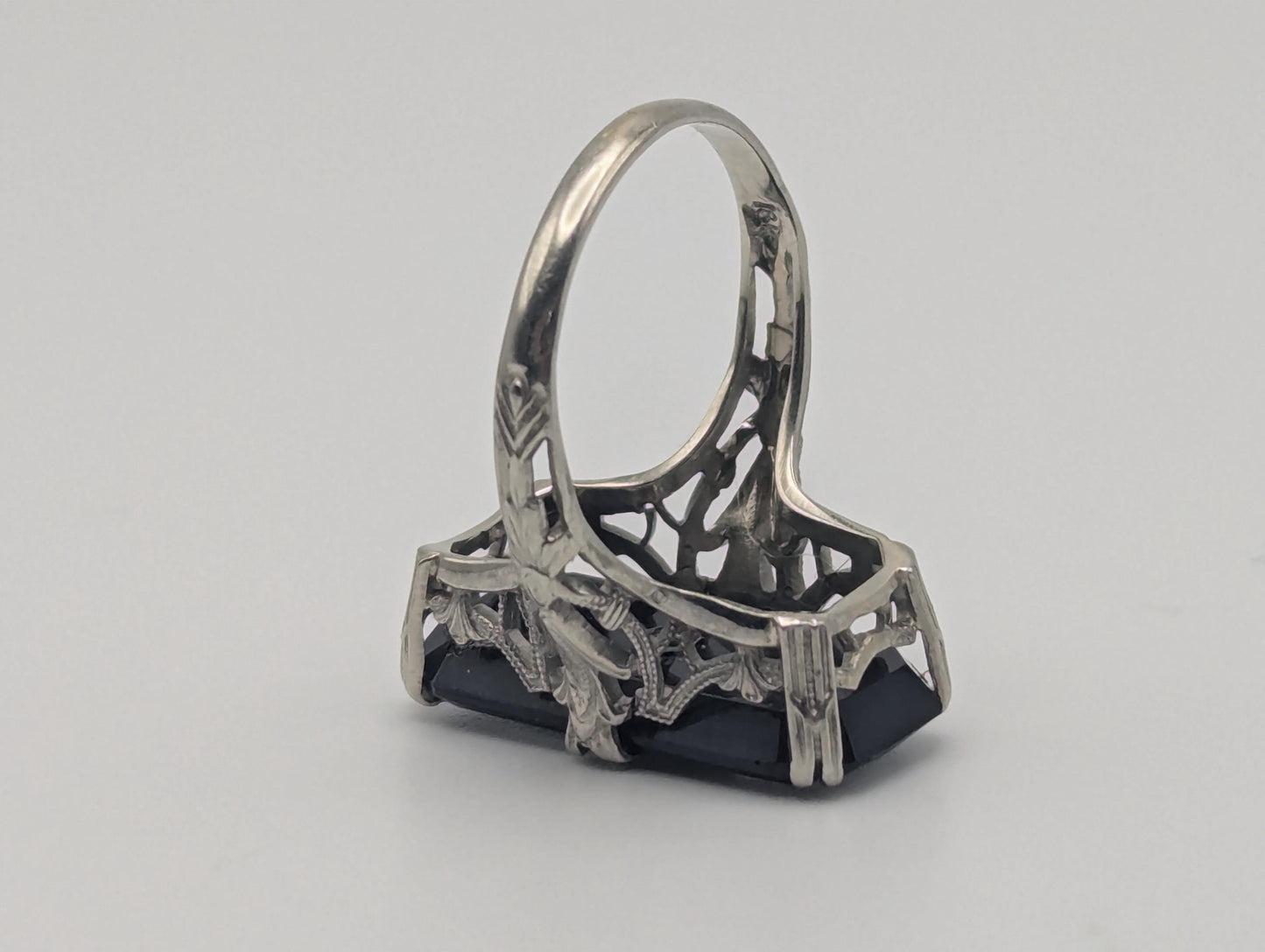 Vintage 18k White Gold Art Deco Black Onyx Ring Midnight Statement Ring