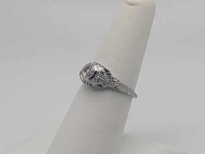Vintage Art Deco 18K White Gold Filigree Diamond Wedding Engagement Ring