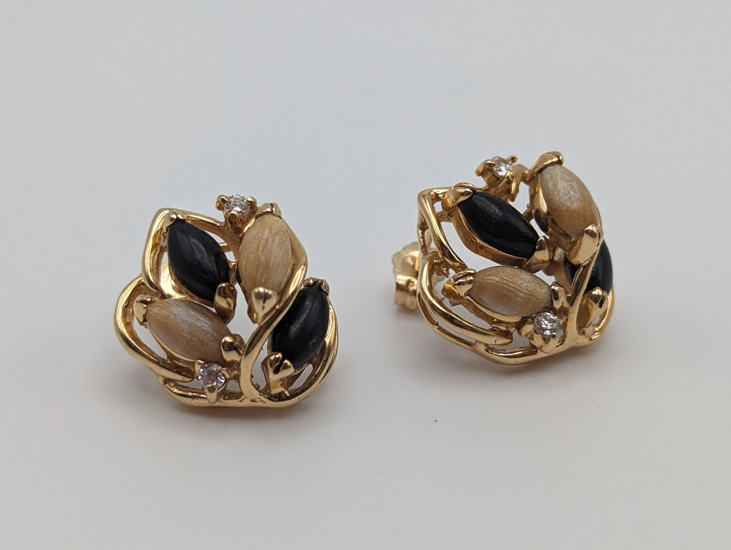Vintage Unique 14k Yellow Gold Black Onyx Wood Jasper Wheat Earrings