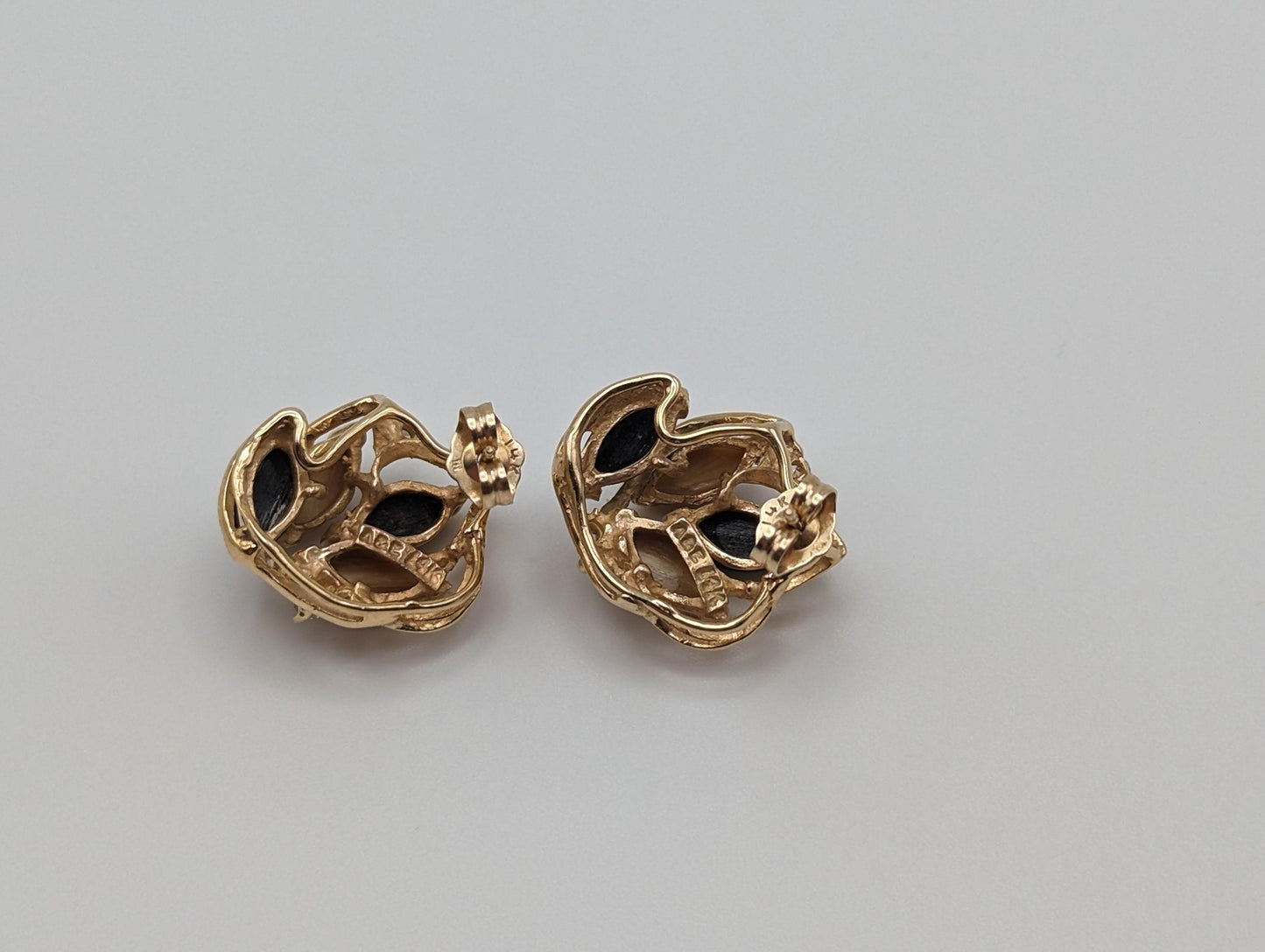 Vintage Unique 14k Yellow Gold Black Onyx Wood Jasper Wheat Earrings