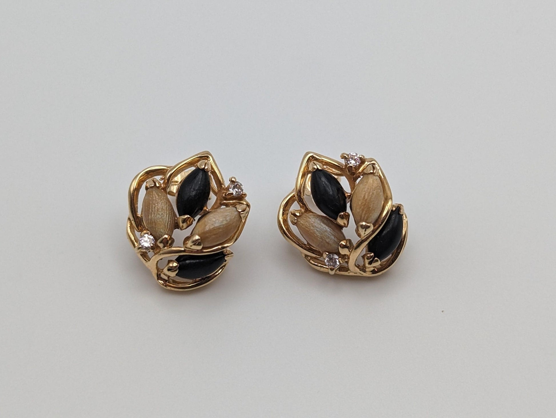 Vintage Unique 14k Yellow Gold Black Onyx Wood Jasper Wheat Earrings