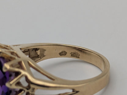 Wow! 10k Yellow Gold Purple Sapphire Ring Vintage Promise Wedding Cocktail Band