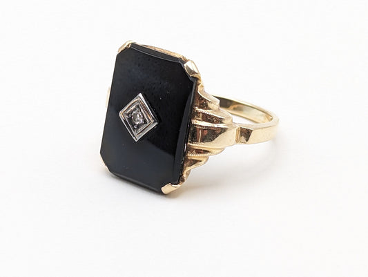 Vintage 4.5gr Yellow Gold 14k Rectangle Black Onyx and Diamond Ring Midnight Black Onyx Diamond Ring. 14k Vintage Diamond Onyx Art Deco Ring