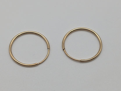Vintage 14k Yellow Gold Plain Hoop Earrings Endless Hoop Earring with Gap