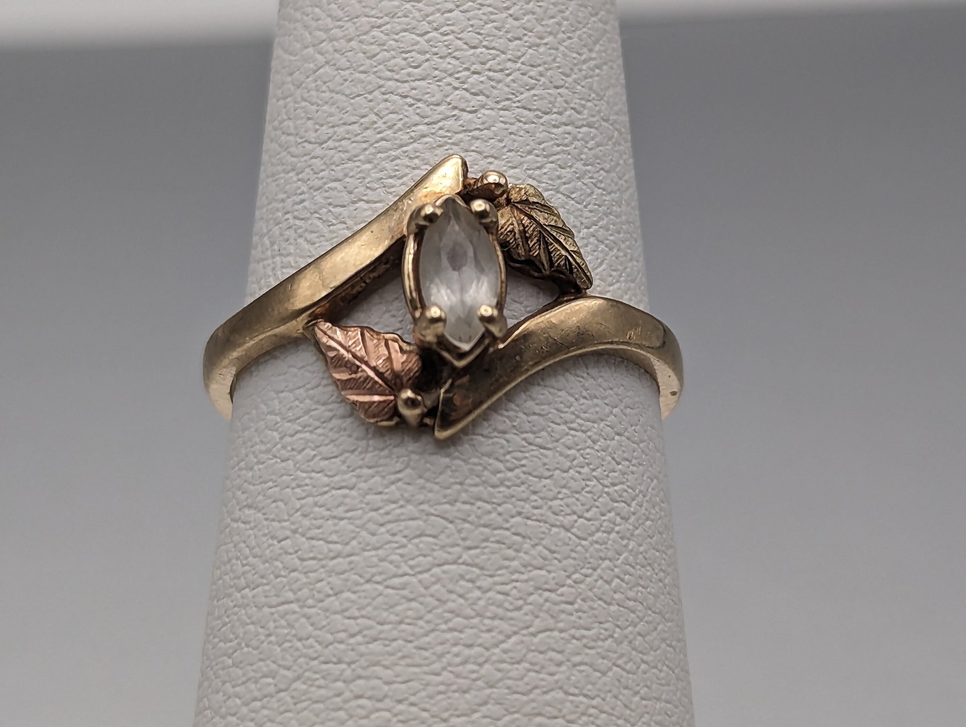 10k Black Hills Gold Tri-Colored 10k Leaf Topaz Vine Ring. Womens Blacks Hills Trio Gold White Topaz Vine Ring. White Topaz Vine Ring.