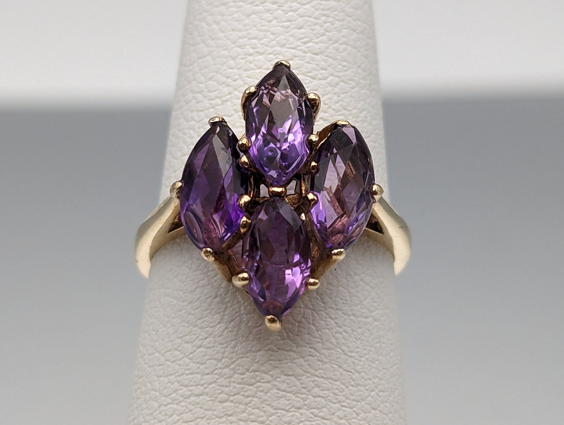 Vintage 14k Large 2ct Cluster Amethyst Ring. Amethyst 14k Womens Engagement Ring. Amethyst Promise Ring Amethyst Statement Ring Wedding Band