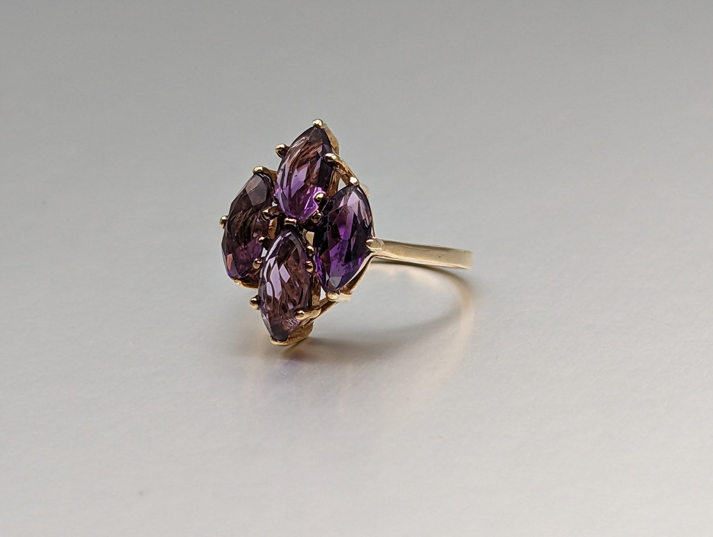 Vintage 14k Large 2ct Cluster Amethyst Ring. Amethyst 14k Womens Engagement Ring. Amethyst Promise Ring Amethyst Statement Ring Wedding Band