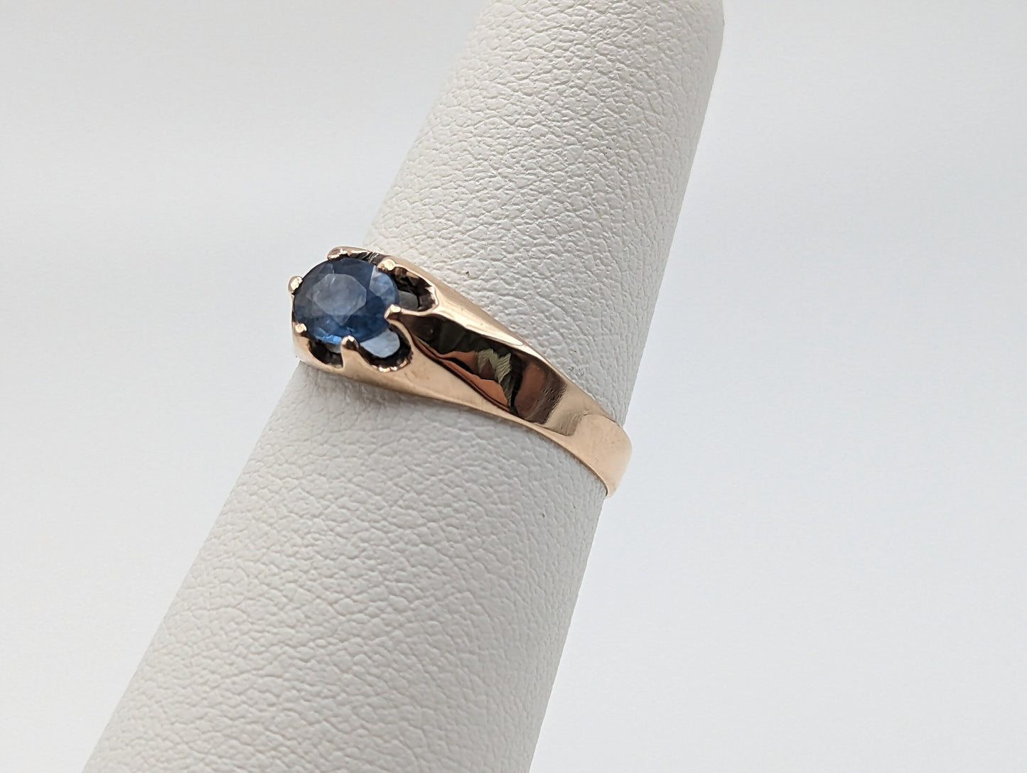 Antique 1900s 8k Solitaire Sapphire Belder Set Ring. 8k Rose Gold Sapphire Ring. Womens Gold Sapphire Ring. Rose Gold Sapphire Band.