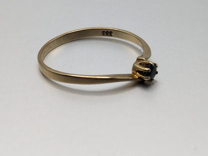 8k Vintage Yellow Gold Sapphire Ring. 8k Vintage Sapphire Ring. Women's Yellow Gold Sapphire Ring. 8k Yellow Gold Sapphire Band.