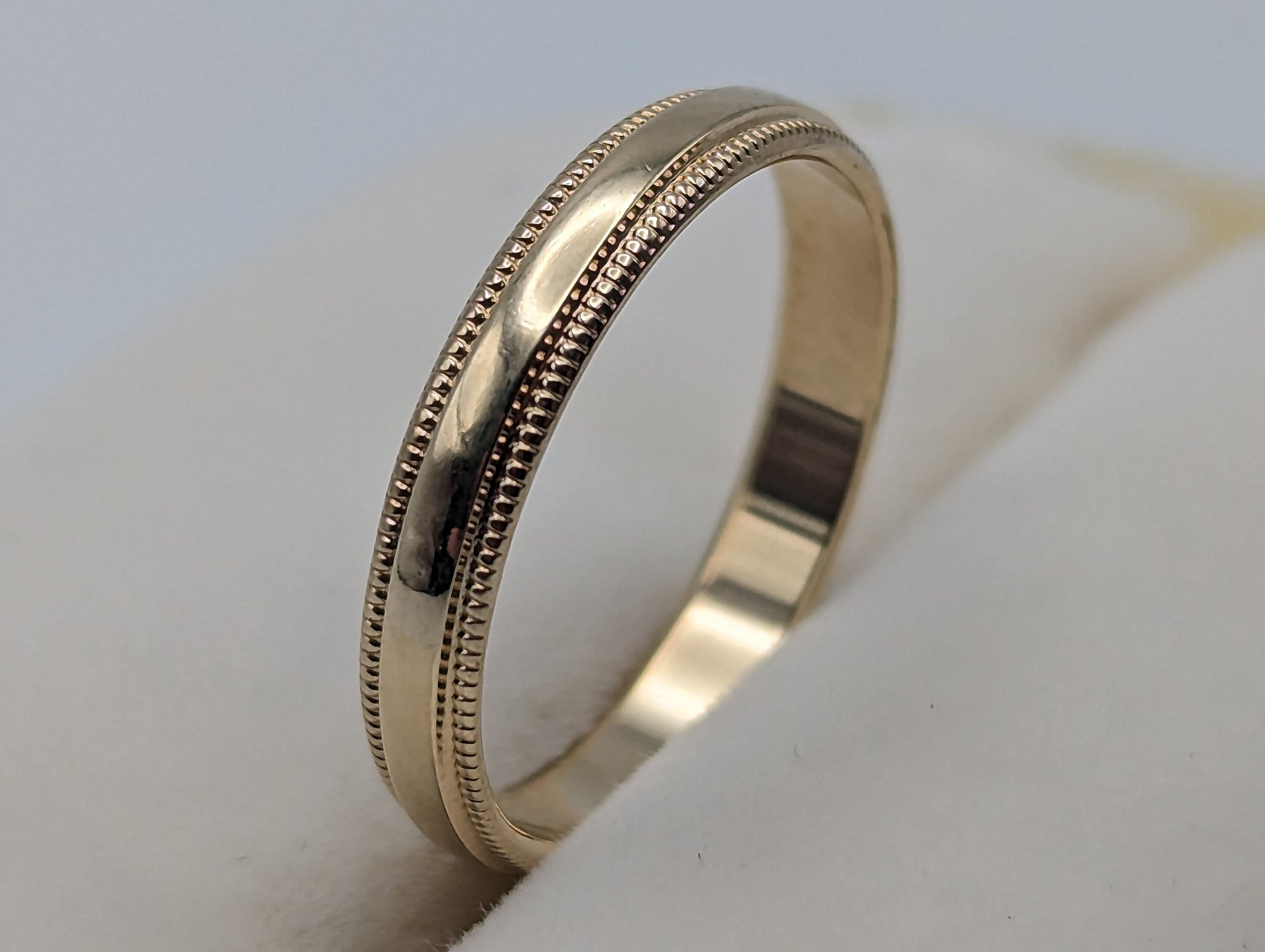 10k 3mm Milgrain Half Round Bead Wedding Band. 10k Yellow Gold Milgrain Bead Band. Yellow Gold Wedding Engagement Band Unisex Wedding Band.