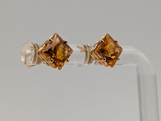 14k Yellow Gold Princess Cut Citrine Studs. 14k Citrine Studs. Dainty Citrine Earrings. 14k Yellow Gold Orange Gemstone Earrings.