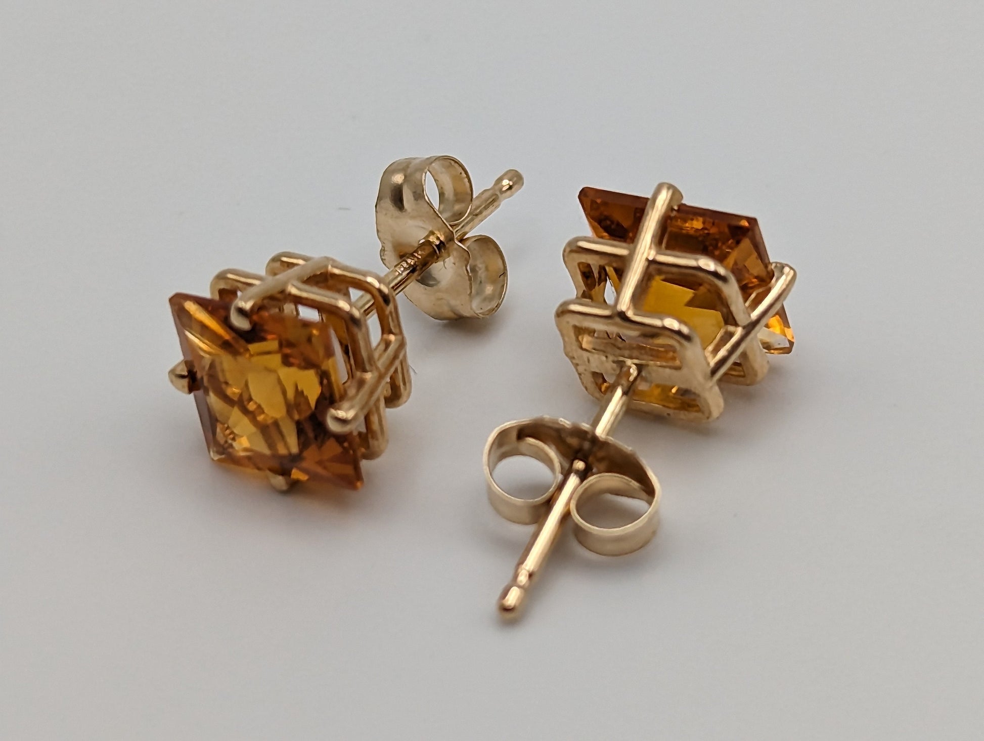 14k Yellow Gold Princess Cut Citrine Studs. 14k Citrine Studs. Dainty Citrine Earrings. 14k Yellow Gold Orange Gemstone Earrings.