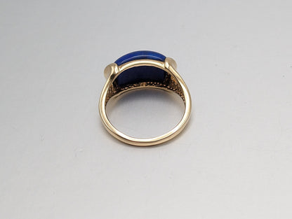 14k Yellow Gold Lapis Lazuli Ring. Lapis Lazuli Ladies Ring. 14k Yellow Gold Lapis Ring. 14k Yellow Gold Cocktail Ring.