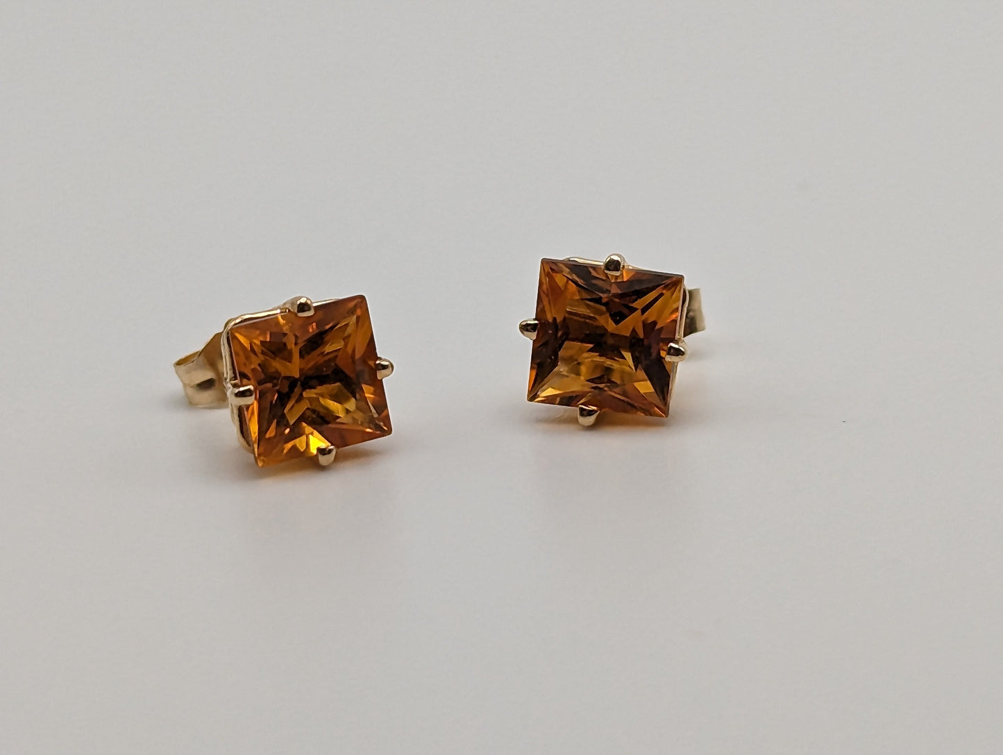 14k Yellow Gold Princess Cut Citrine Studs. 14k Citrine Studs. Dainty Citrine Earrings. 14k Yellow Gold Orange Gemstone Earrings.