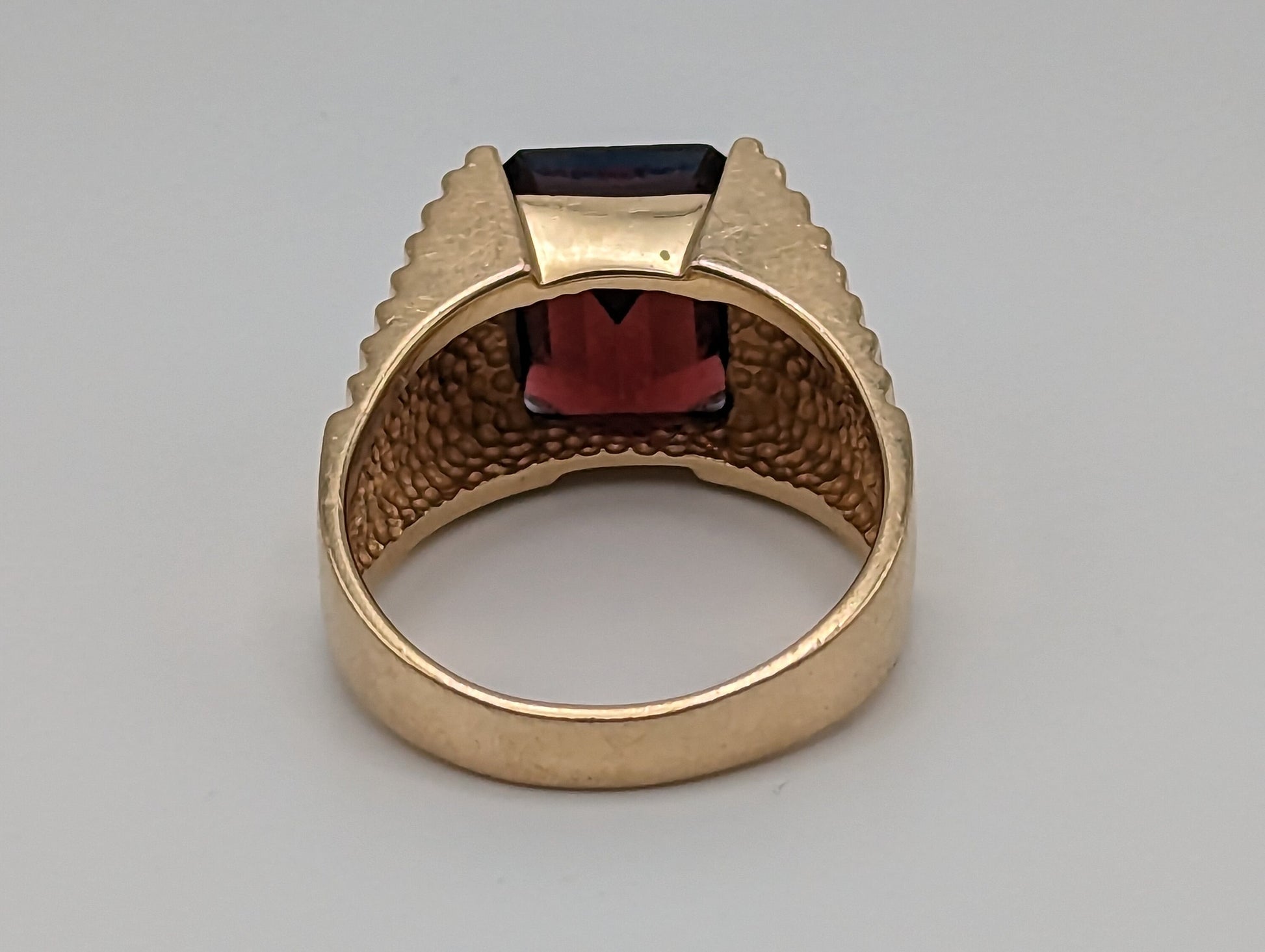 14k Yellow Gold Heavy 13gr Emerald Cut Garnet Chanel Setting Ring. 14k Garnet Mens Signet Ring.