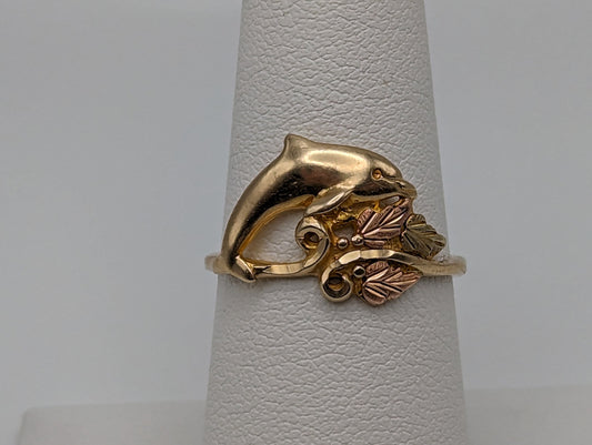 10k 12k Black Hills Gold Dolphine Ring Multi-tone Gold Black Hills Signet Ring. 10k/12k Black Hill Band. Rose Gold Flower Vine Ring.