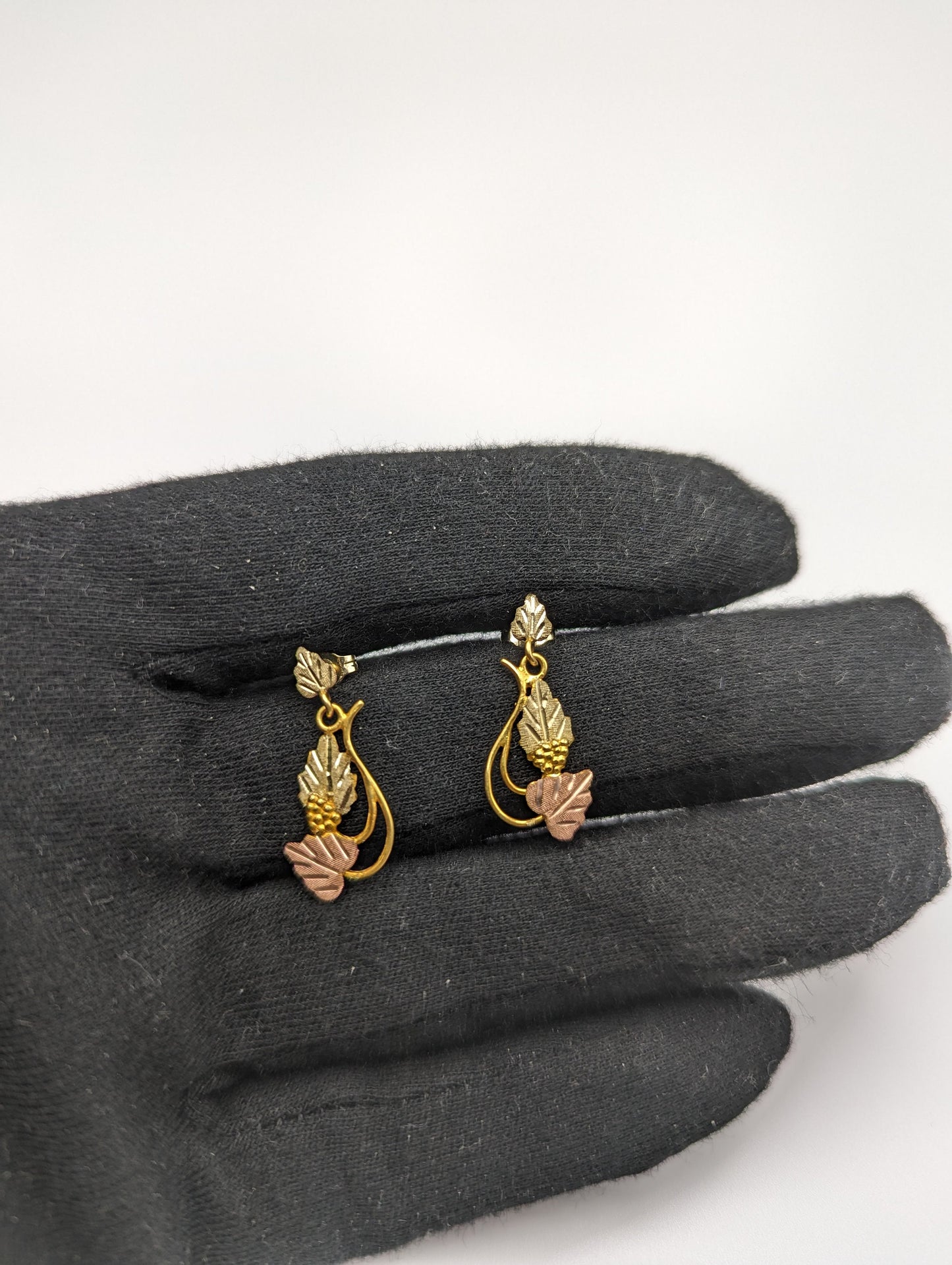 10k 12k Black Hills Gold Traditional 10k Gold Vine Dangel Earrings Rose Gold Black Hills Gold Trio Gold Vine Leaf Earrings