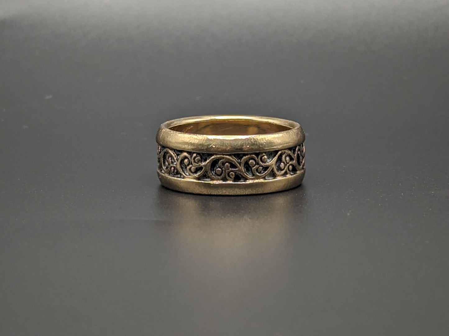 Heavy 7.1 gr 14k Columbia Yellow Gold Filigree Wide Ring Gold Cigar Wide Wedding Band 7.9"