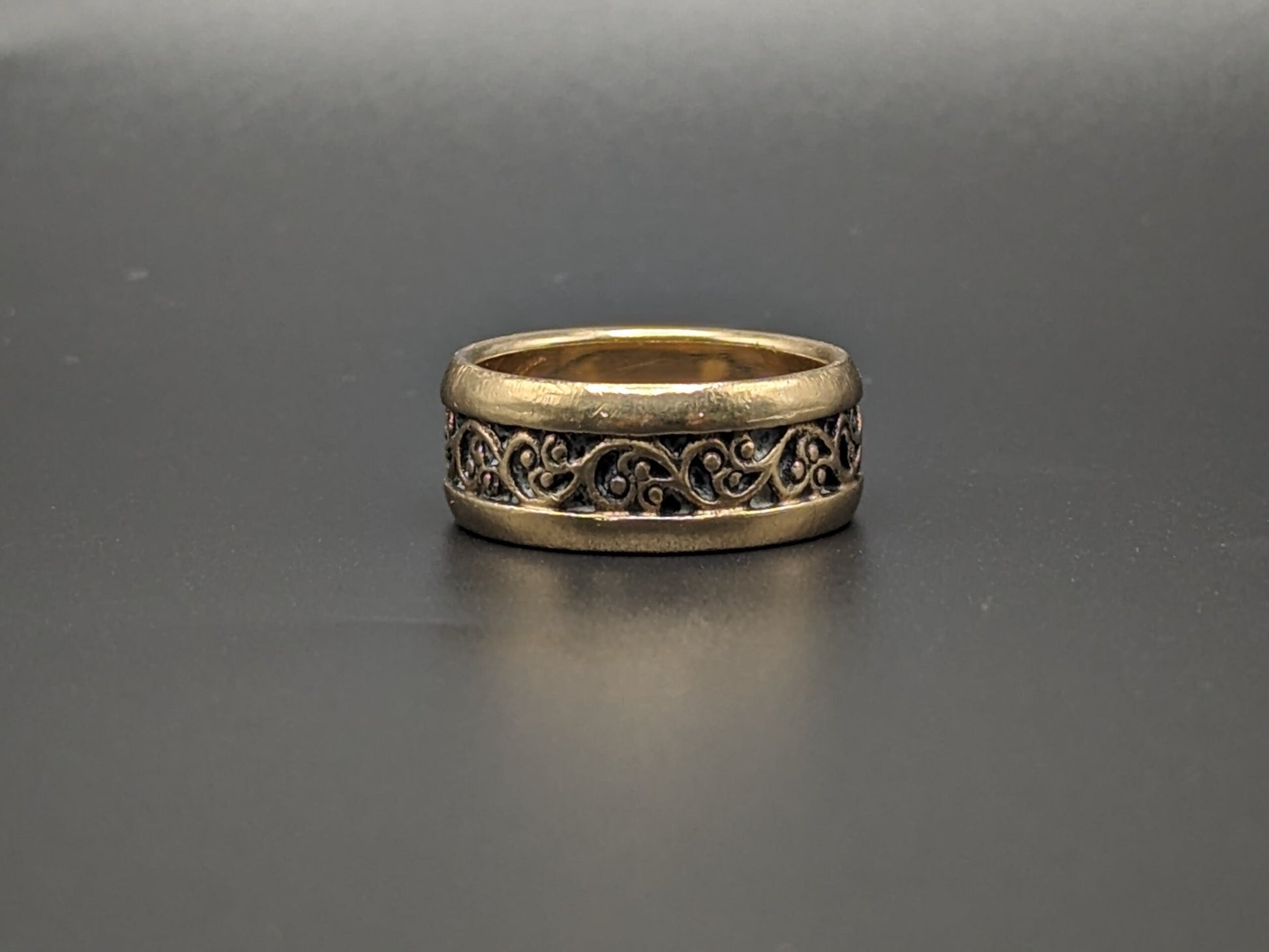 Heavy 7.1 gr 14k Columbia Yellow Gold Filigree Wide Ring Gold Cigar Wide Wedding Band 7.9"