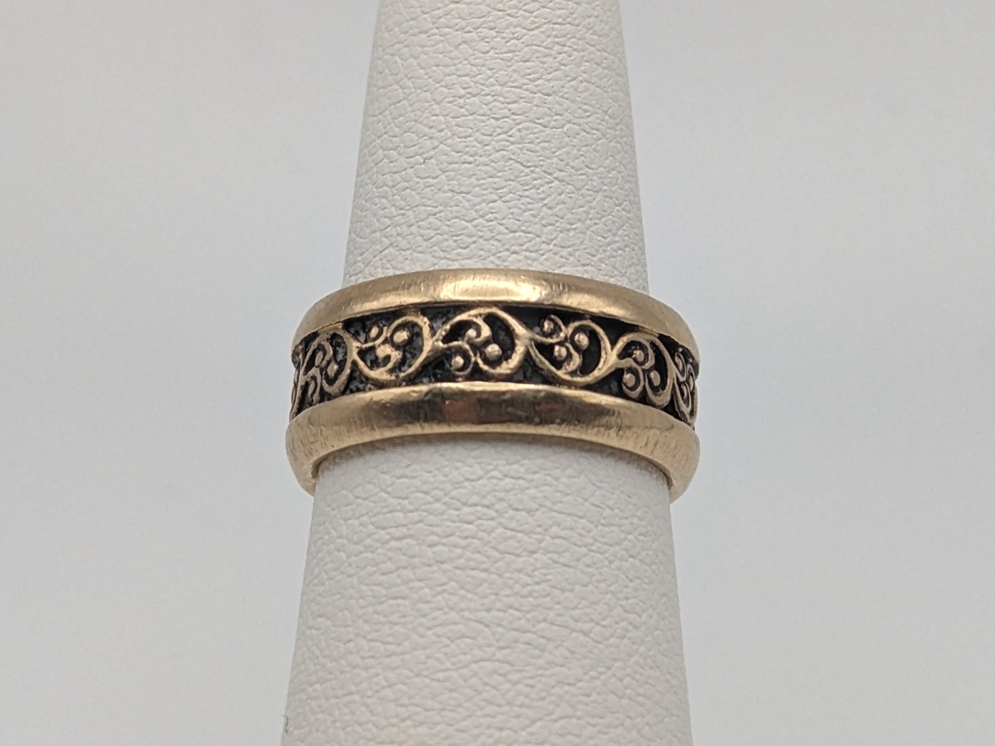 Heavy 7.1 gr 14k Columbia Yellow Gold Filigree Wide Ring Gold Cigar Wide Wedding Band 7.9"