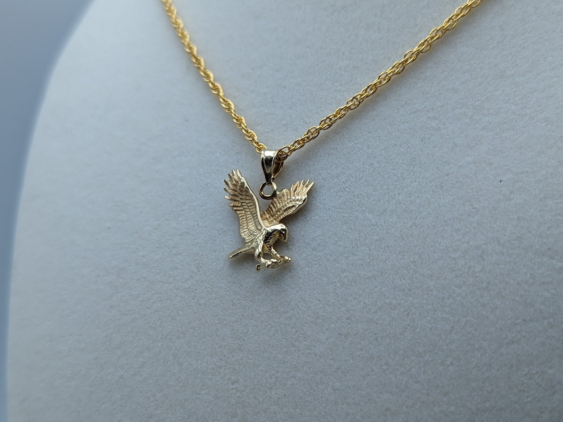 14k Yellow Gold Eagle Pendant Necklace. Solid Gold Eagle Aguila Charm Pendant.