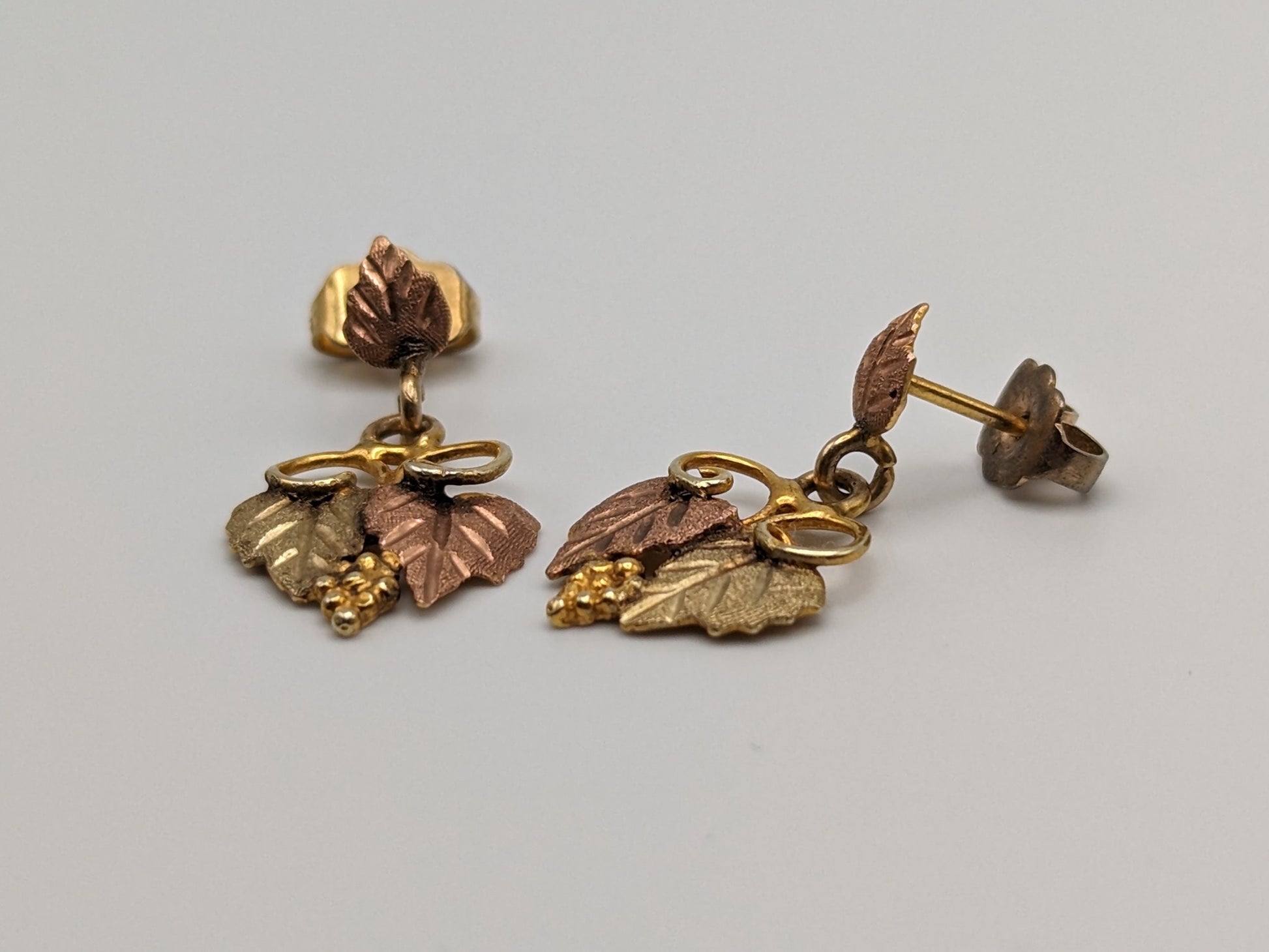 Black Hills Gold Traditional 12k Gold Vine Earrings Post Design Rose Gold Black Hills Gold Trio Gold Vine Leaf Earrings