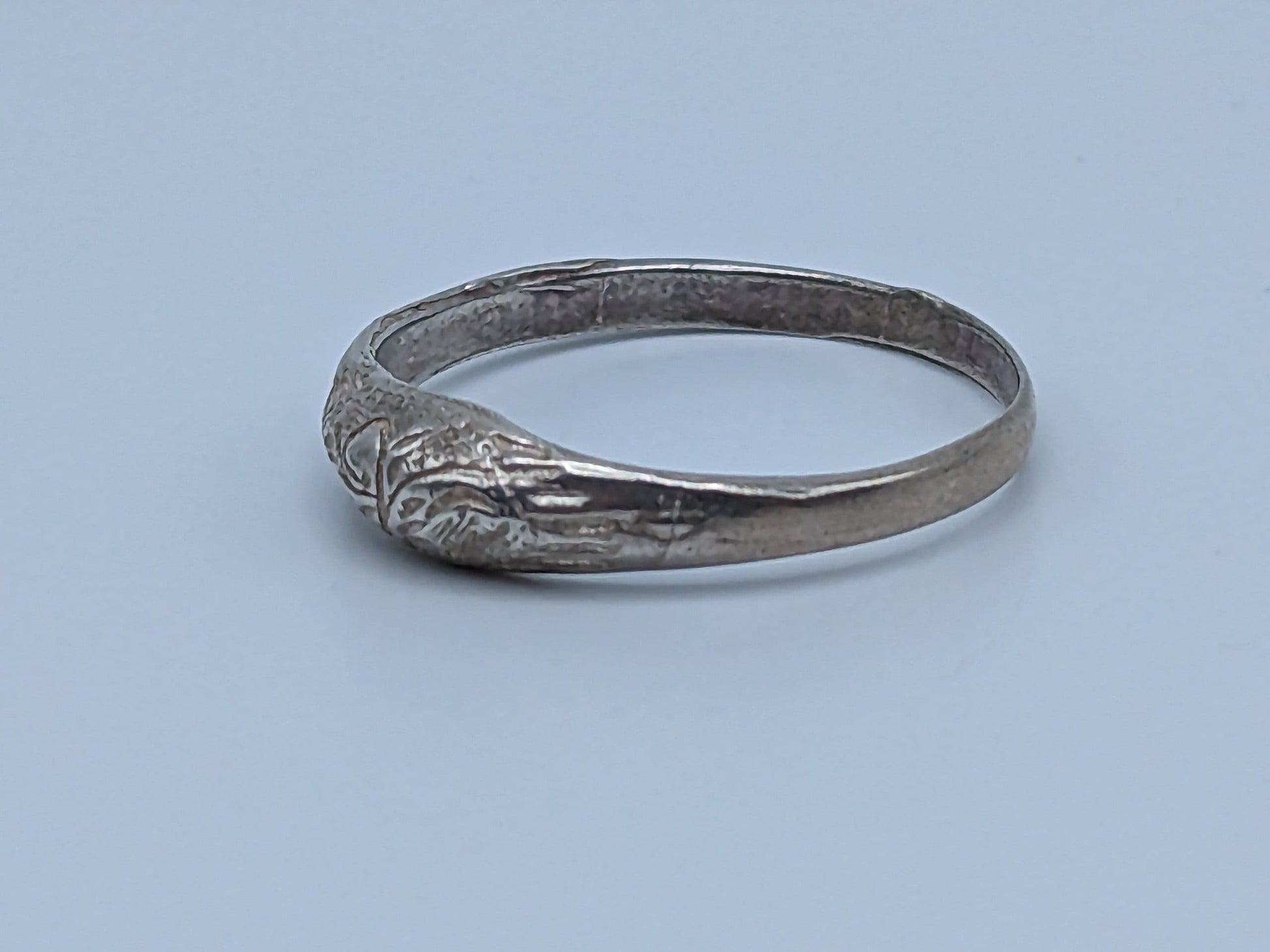 Sterling Silver Etched Design Ring. Vintage Sterling Silver Ring. Sterling Silver Minimalist Ring.