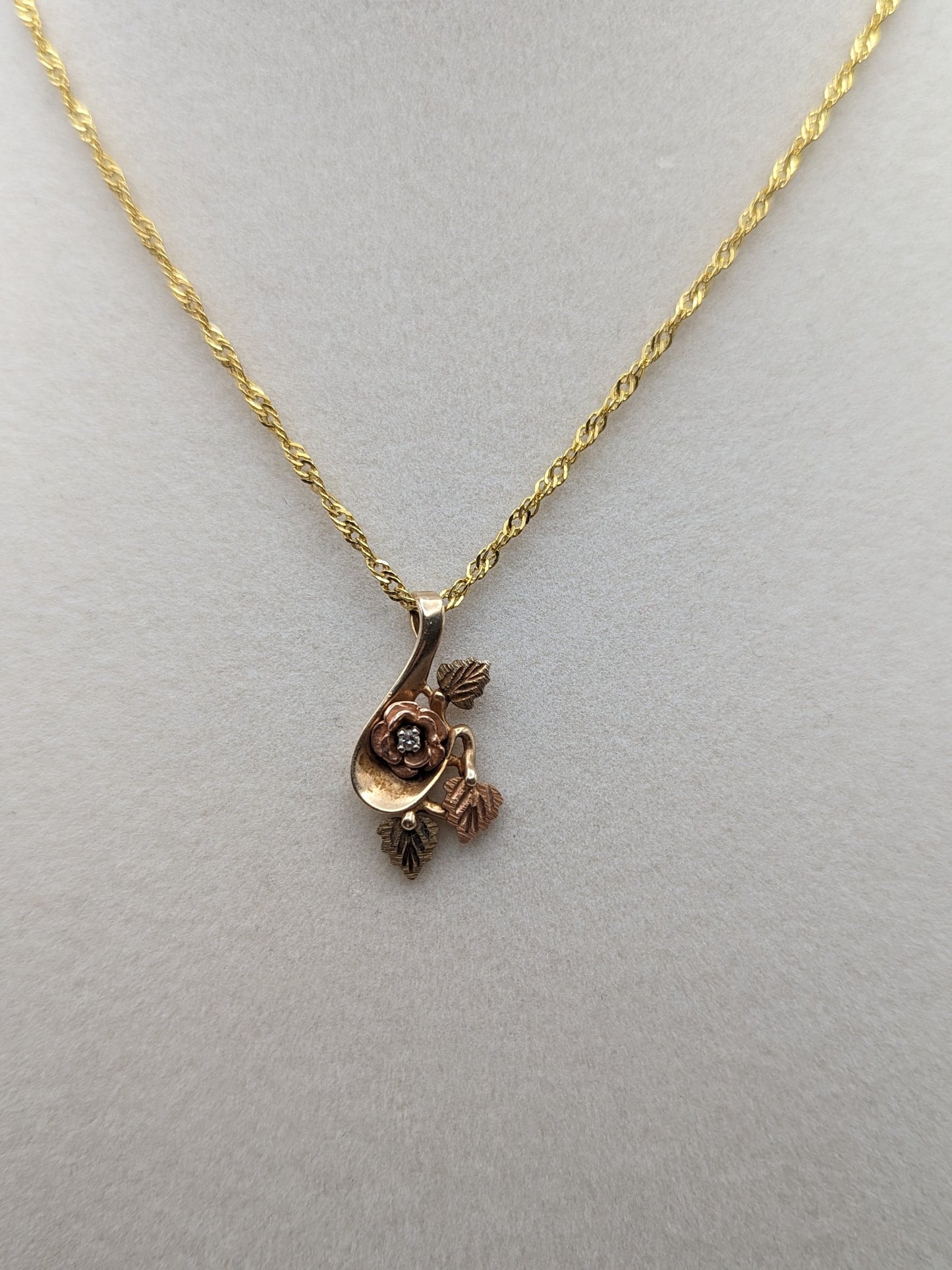 10k 12k Black Hills Rose Gold Leaf & Vine Diamond Pendant Necklace. 10k Black Hills Gold Rose Vine Necklace Pendant