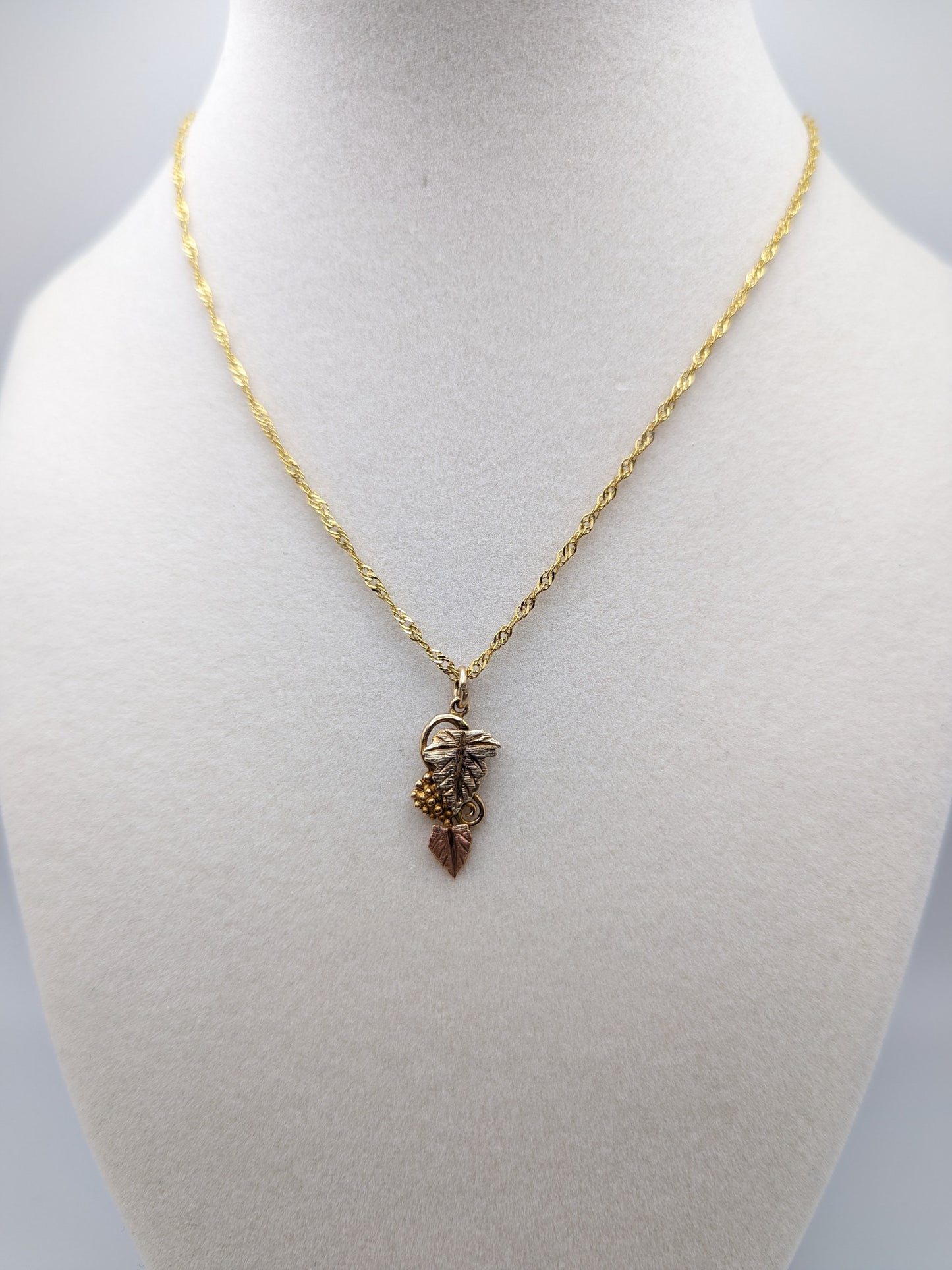 10k 12k Black Hills Rose Gold Leaf & Vine Pendant. 10k Black Hills Gold Rose Vine Pendant