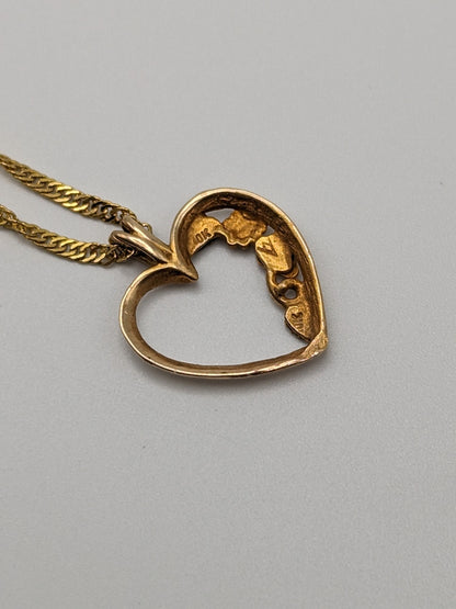 10k Black Hills Gold Heart Pendant. 10k Heart Vine and Leaf Pendant.
