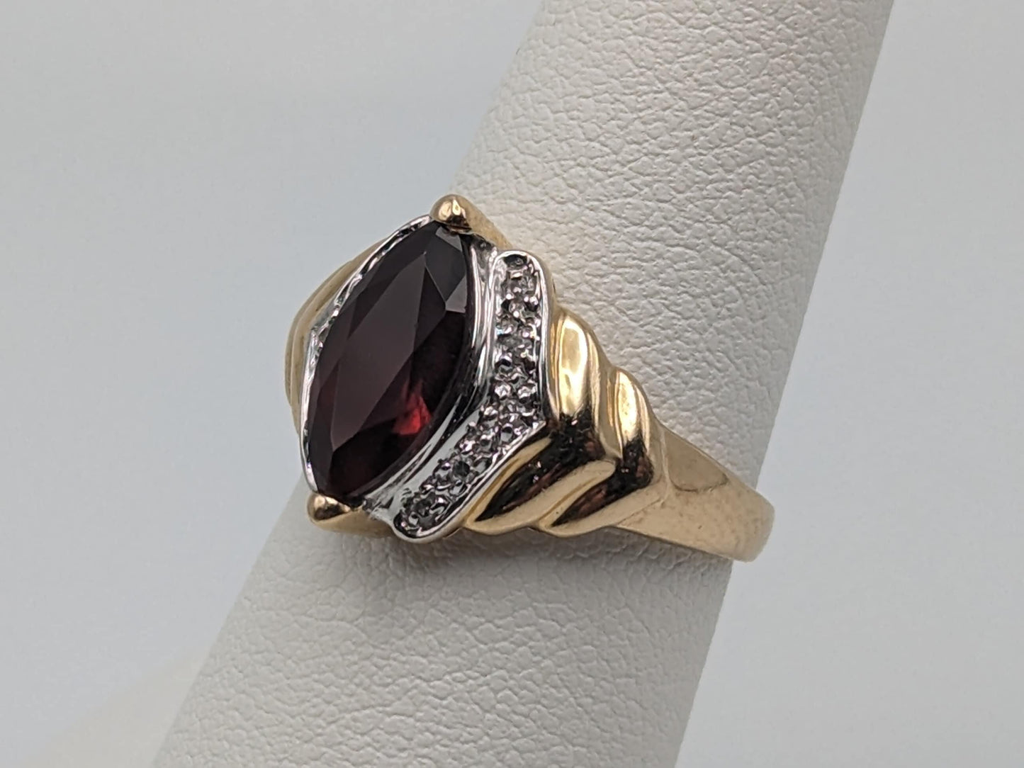 14k Yellow Gold Marquise Cut Garnet Diamonds Ring Statement Cocktail Wedding band.