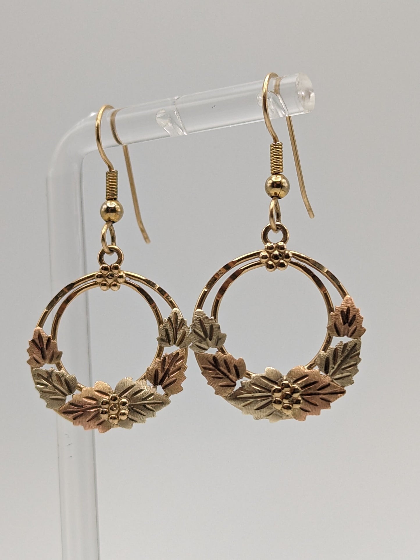10k 12k Black Hills Gold Traditional Gold Vine Hoop Earrings Rose Gold Black Hills Gold Trio Gold Vine Wreath Leaf Earrings