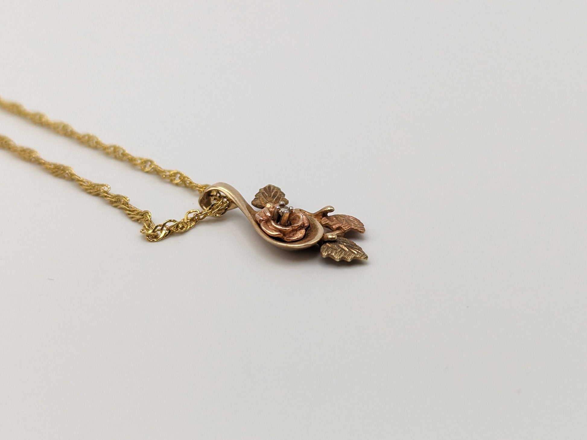 10k 12k Black Hills Rose Gold Leaf & Vine Diamond Pendant Necklace. 10k Black Hills Gold Rose Vine Necklace Pendant