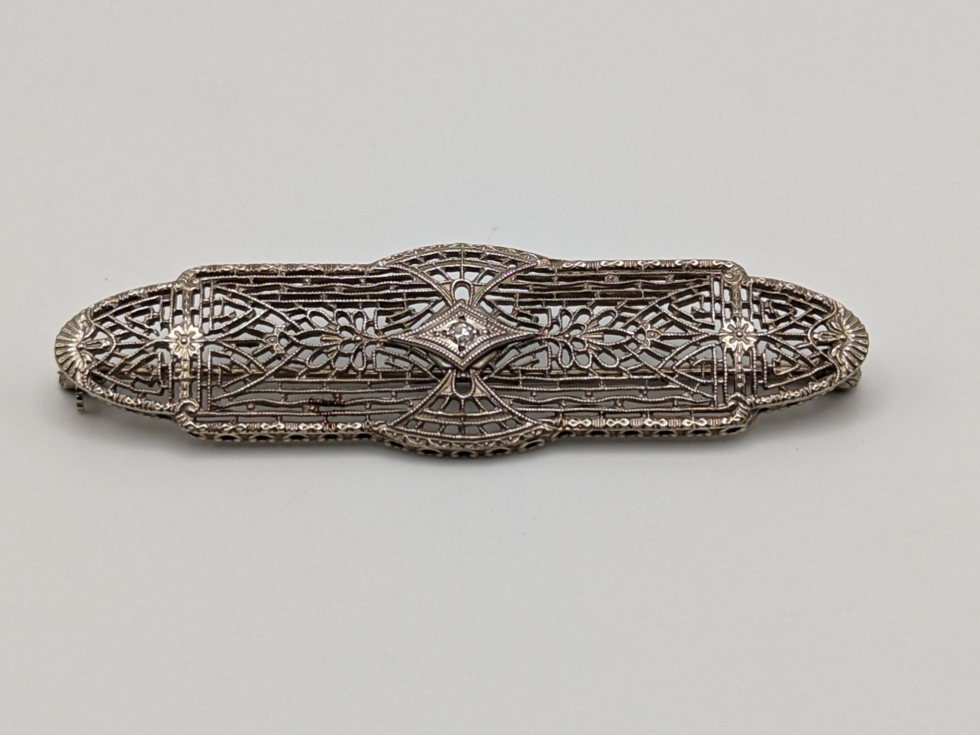 10k White Gold Diamond Filigree Brooch Pin