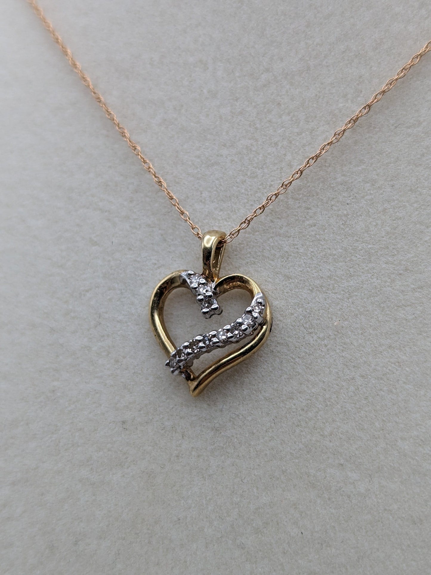 10K Gold Diamond Heart Pendant Heart Pendant Necklace Womens Chain