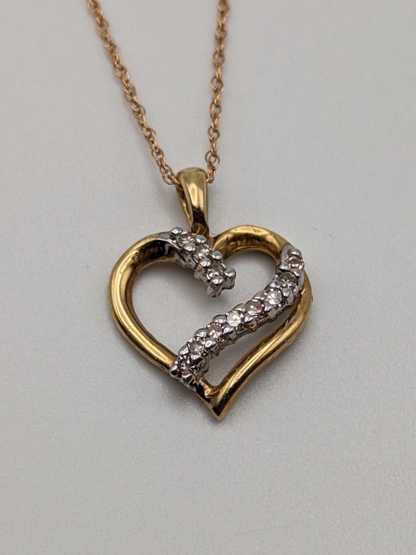 10K Gold Diamond Heart Pendant Heart Pendant Necklace Womens Chain