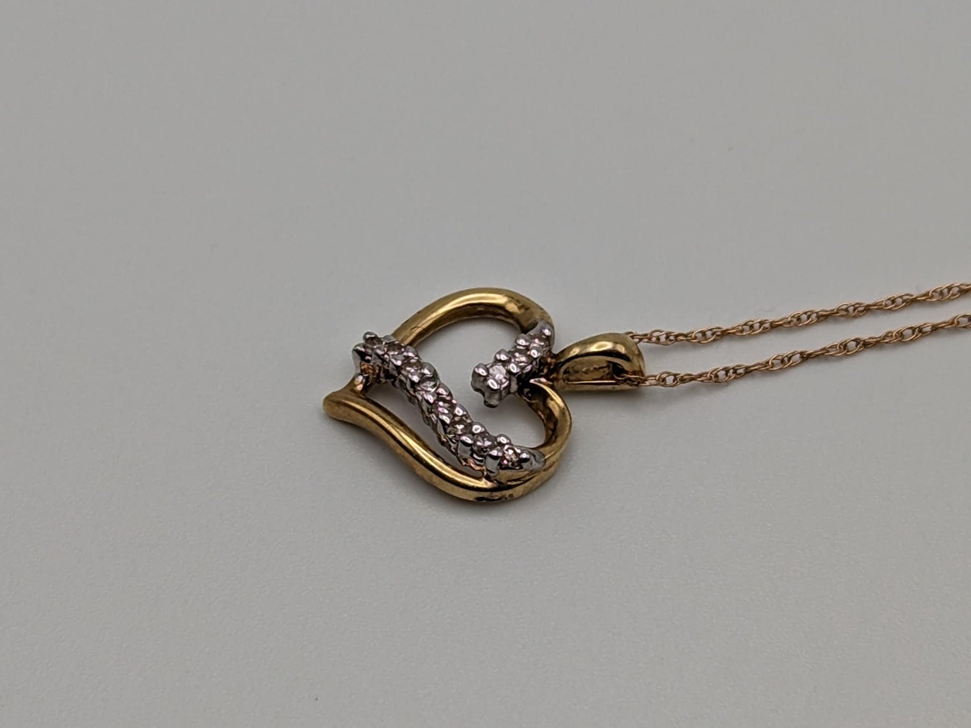 10K Gold Diamond Heart Pendant Heart Pendant Necklace Womens Chain