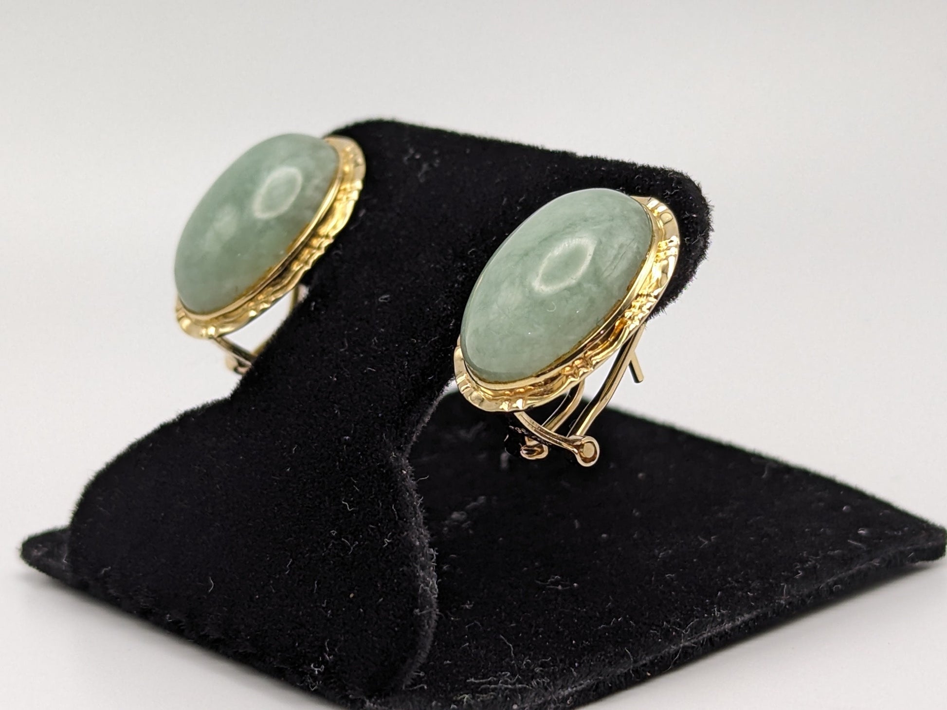 14K Gold Green Jade Button Stud Earrings Fancy Clips. 14k Green Button Earrings.