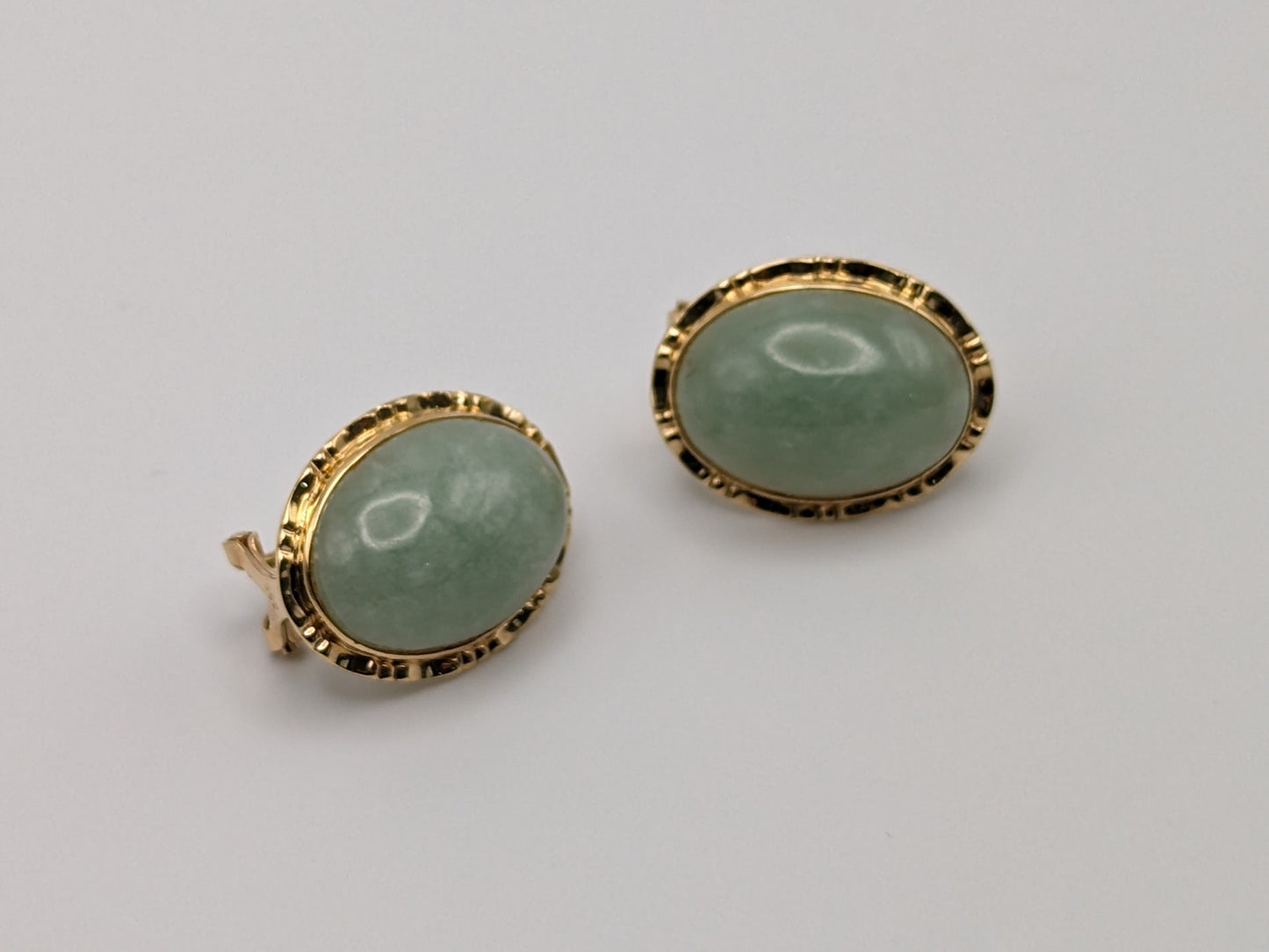 14K Gold Green Jade Button Stud Earrings Fancy Clips. 14k Green Button Earrings.