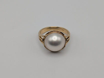 14k Mabe 14mm White Pearl Dome Ring. 14K Solitaire Pearl Triple Band. Cocktail Ring.