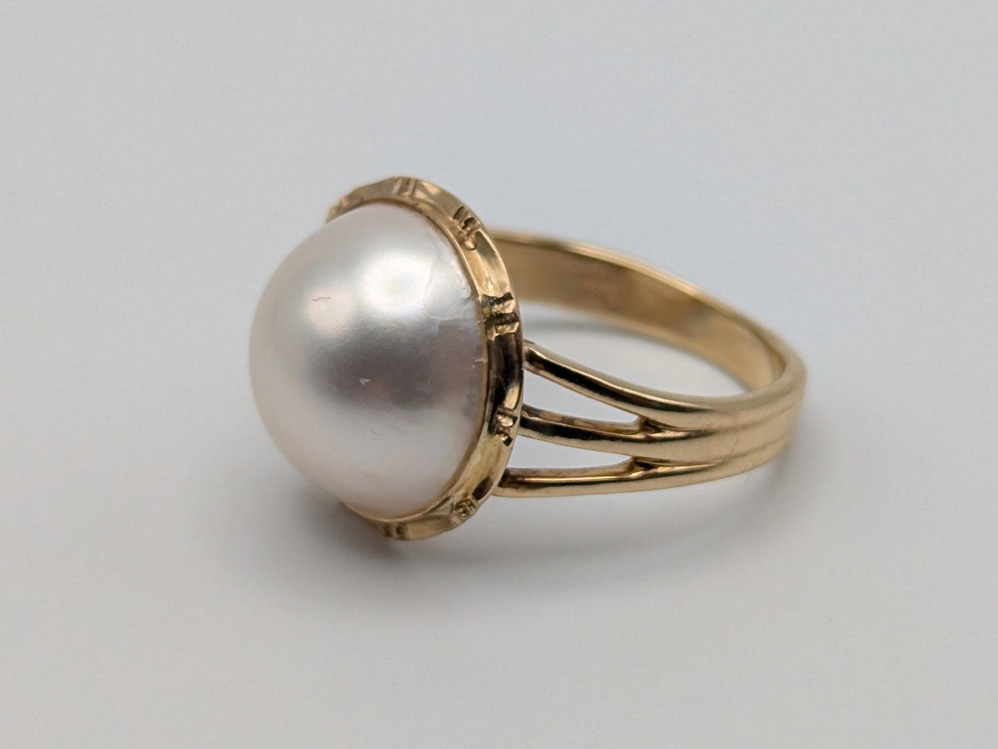 14k Mabe 14mm White Pearl Dome Ring. 14K Solitaire Pearl Triple Band. Cocktail Ring.