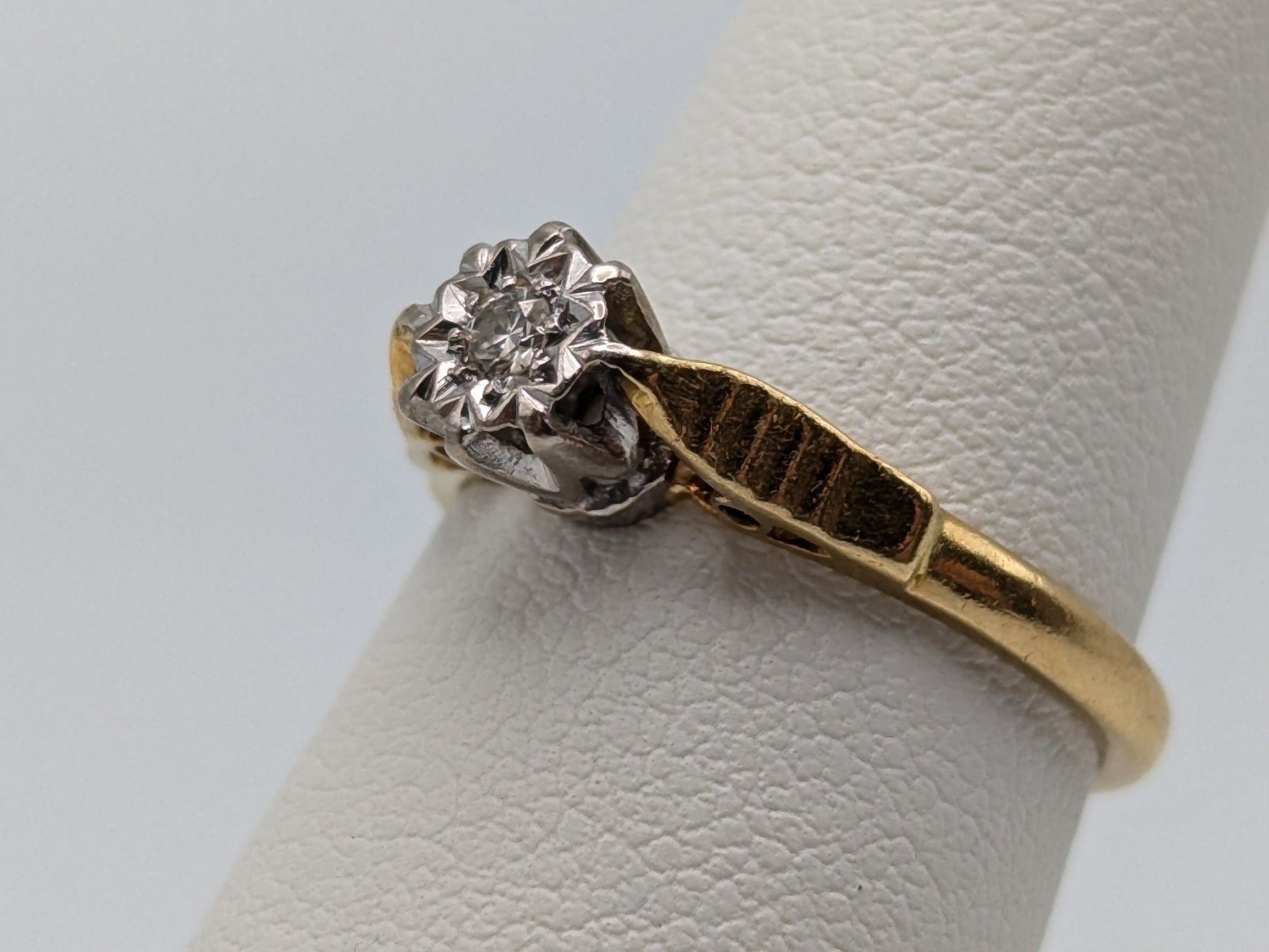 18k Edwardian UK Gold Cathedral Diamond Engagement Wedding Ring Diamond Solitaire England